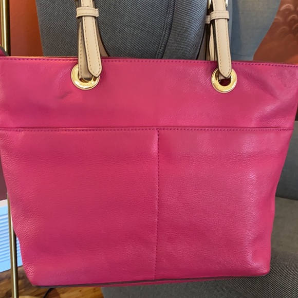 SOLD Michael Kors Leather Tote - Picture 4 of 10